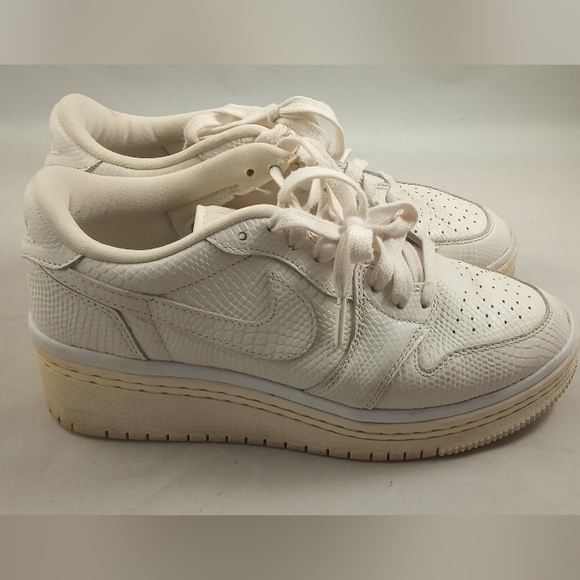 Jordan 1 Retro Low Lifted Size 9 Womens' Basketball Sneakers - Picture 3 of 7